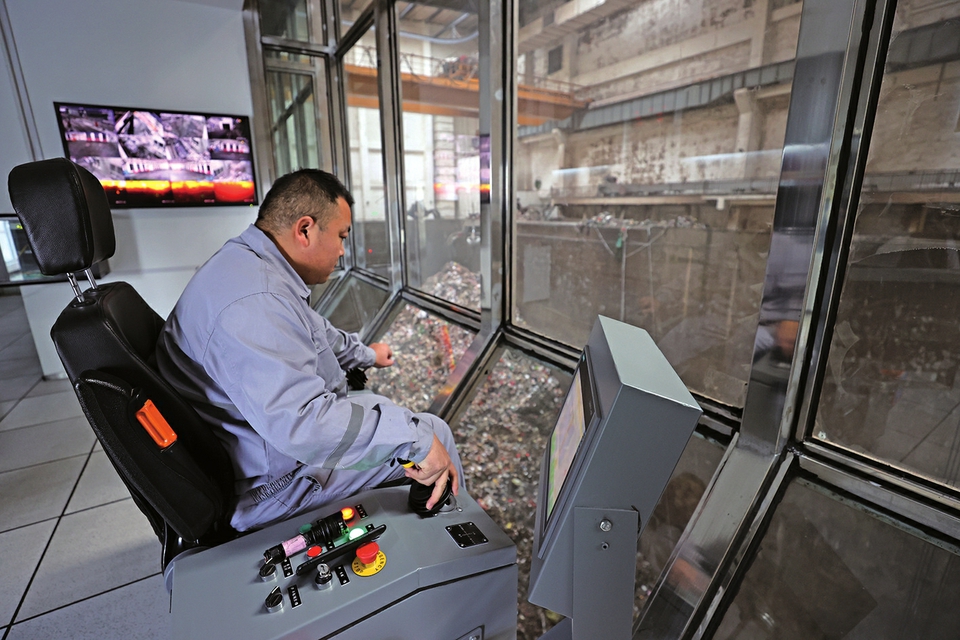 ������ɽ����ȼ�շ�����Ŀ��ȼ��Լ1500�����������������귢��2�ڶ�����������������֪���6�򻧼�ͥһ����õ� ����ȼ�� ��������